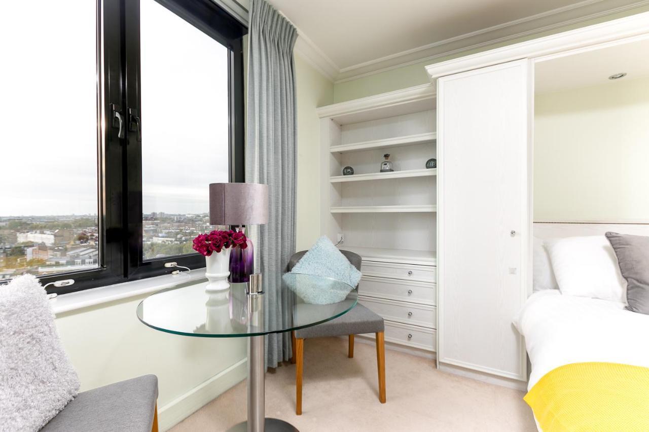 Point West Apartments Лондон Екстер'єр фото
