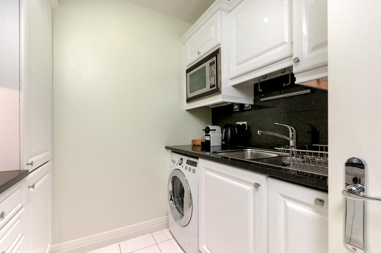 Point West Apartments Лондон Екстер'єр фото