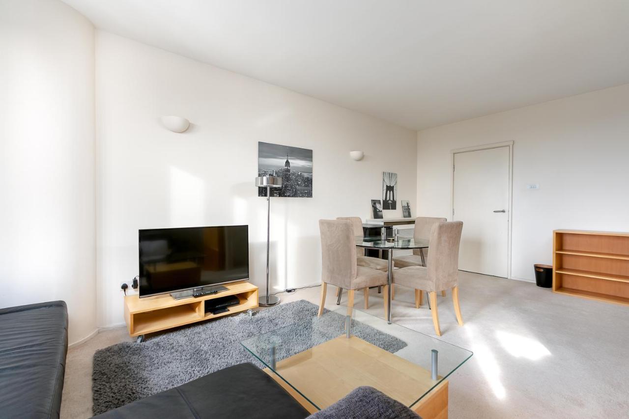 Point West Apartments Лондон Екстер'єр фото